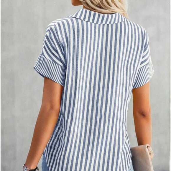 New striped short sleeve button down top - Picture 3 of 4